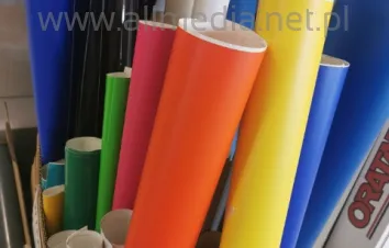 Wyprzedaż folii samoprzylepnych kolorowych ORACAL 1m2